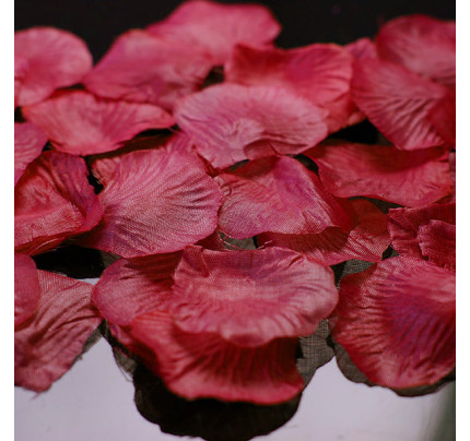 Textilní plátky růží na házení 48x52mm - bordó (100ks/bal)