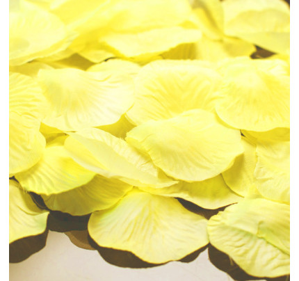 Textilní plátky růží na házení 48 x 52 mm - žlutozelená (100 ks/bal)